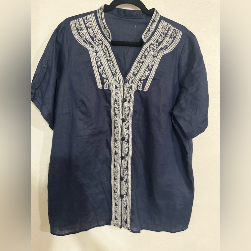 Chárter club Embroidered 100% linen Navy Blue, button down tunic top size L